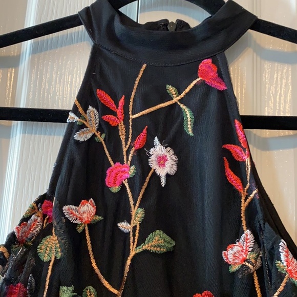 Guess woman’s Embroidered Dress Jet black size 0 - Picture 2 of 13